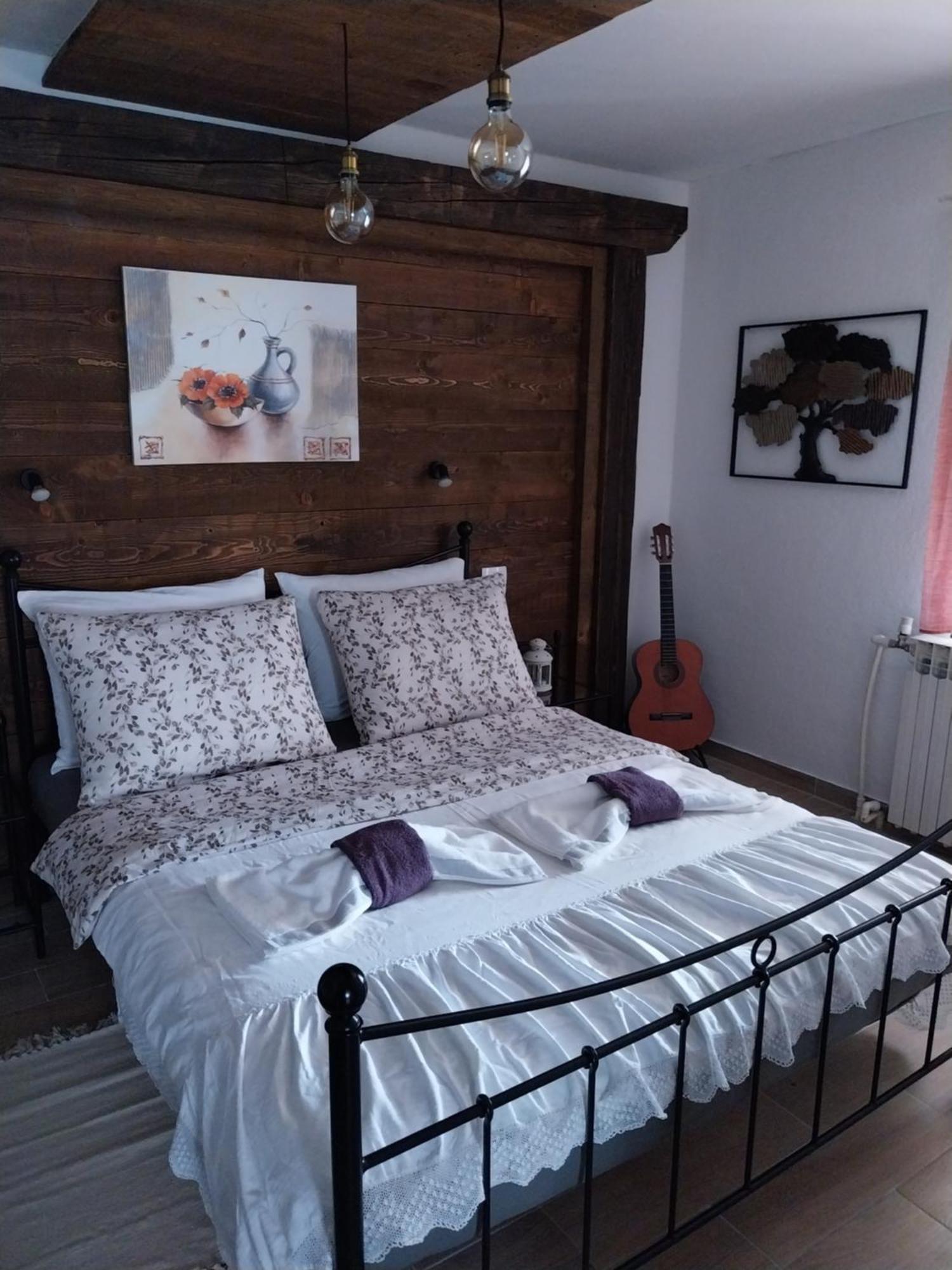 Apartment Ada Bed & Breakfast Gračac 部屋 写真